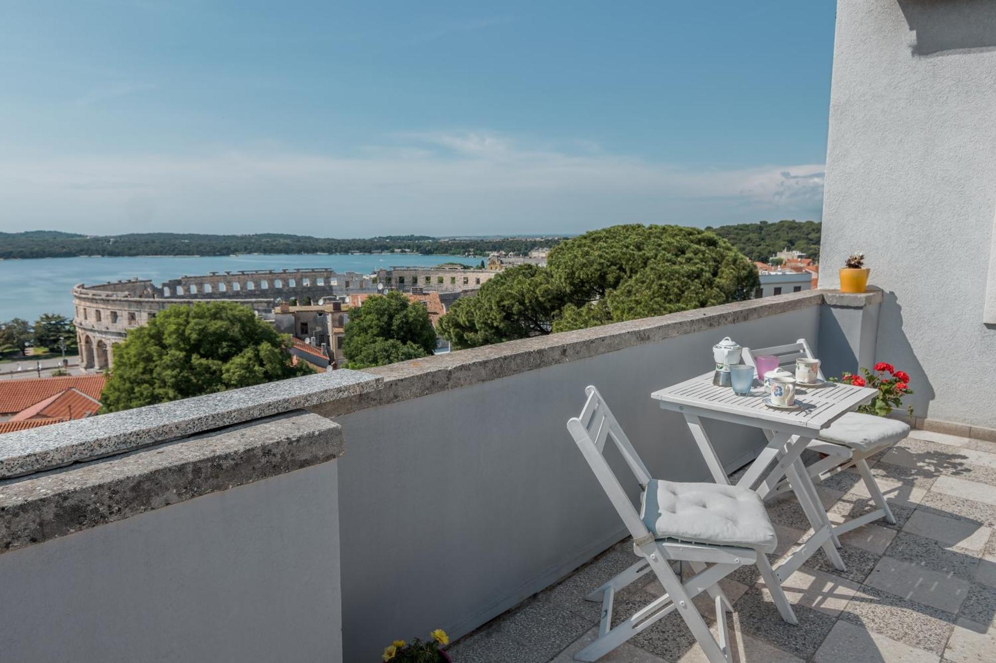 Apartment Seagull Pula Eksteriør billede